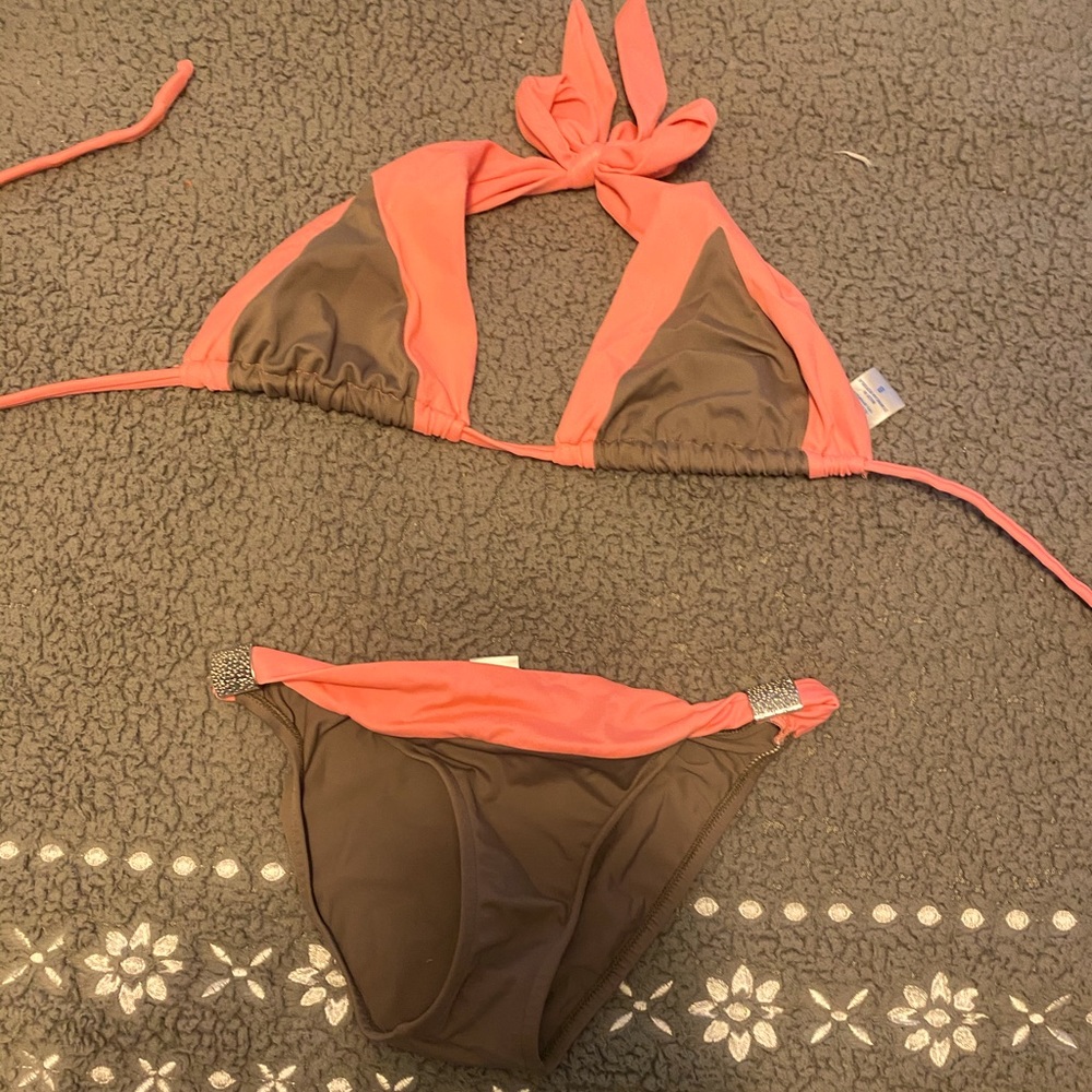 Swim suit